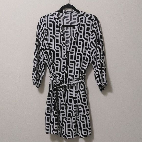 Zara Black & White Geometric Mini Dress - Picture 1 of 6